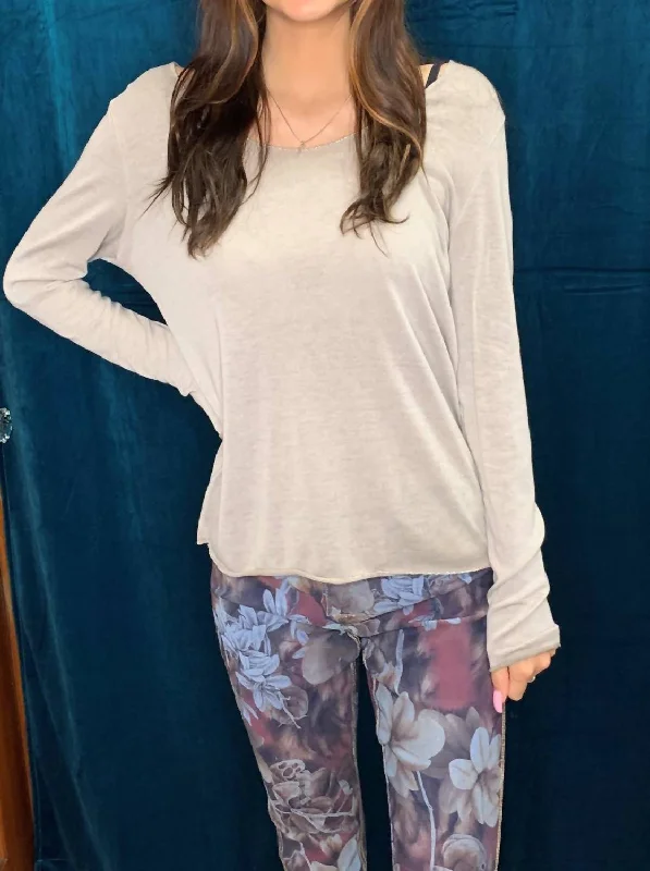 Small / taupe Small / taupe