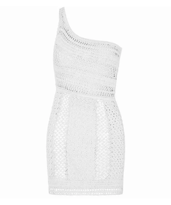 S / White