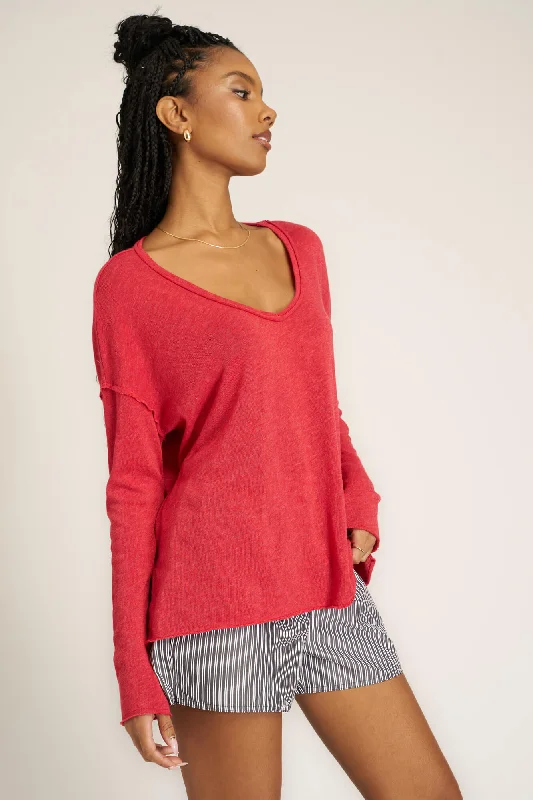 Mae Textured Relaxed V-Neck Long Sleeve - Red Dahlia