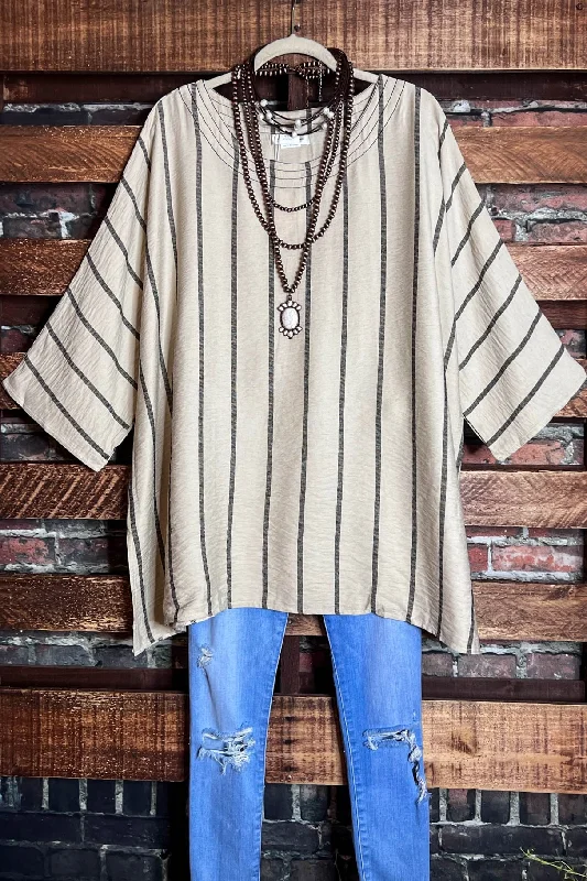 PRETTY TOUCH OVERSIZED TUNIC IN BEIGE